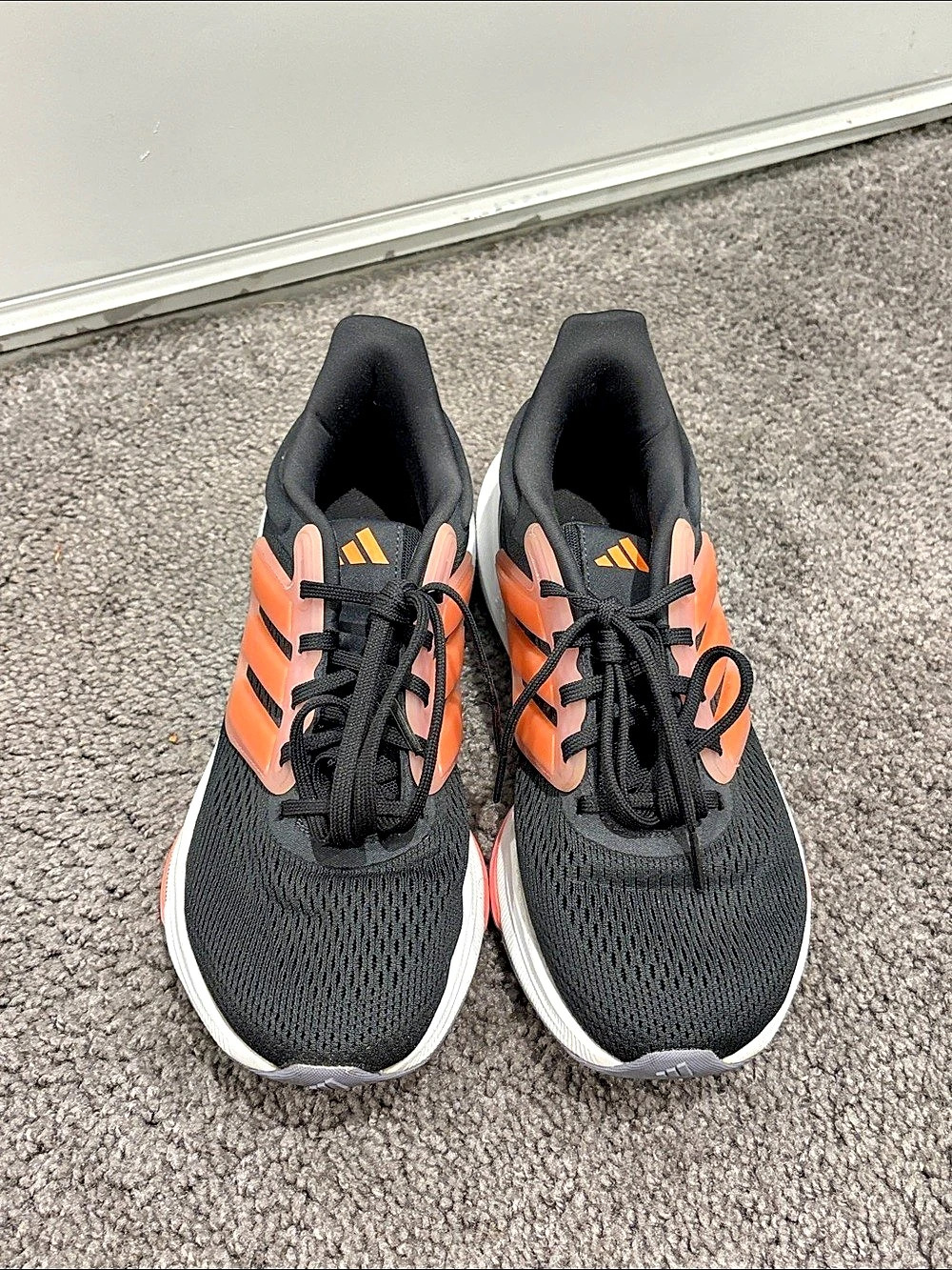adidas 7QF9NG000064 Athletic Shoes US 7.5 Black & Coral